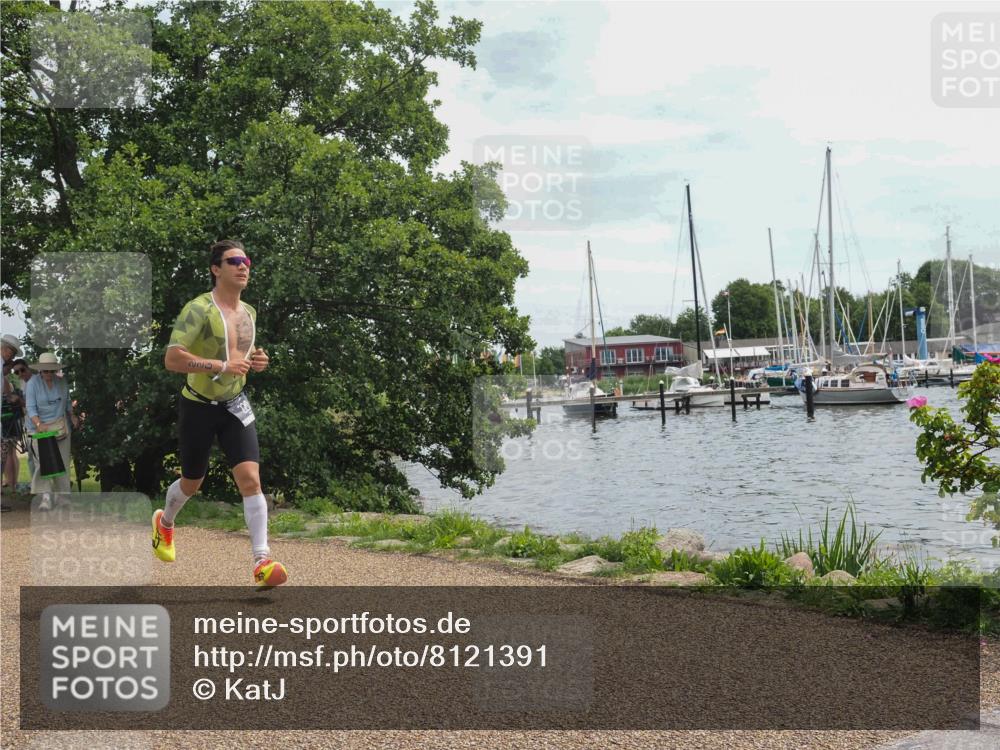 22.06.2025 - Viking Triathlon KatJ http://msf.ph/oto/8121391 22.06.2025 13:31:52 Laufen 220, 324 meine-sportfotos.de