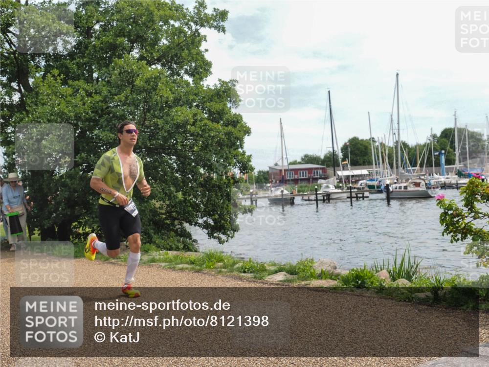 22.06.2025 - Viking Triathlon KatJ http://msf.ph/oto/8121398 22.06.2025 13:31:52 Laufen 220, 324 meine-sportfotos.de