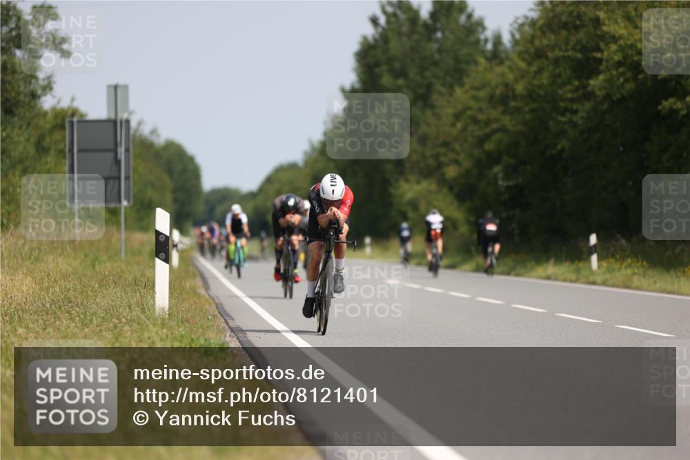 22.06.2025 - Viking Triathlon Yannick Fuchs http://msf.ph/oto/8121401 22.06.2025 11:48:35 Radfahren 78, 93, 172, 258, 289, 314, 337, 367, 389, 394, 427, 515, 652 meine-sportfotos.de