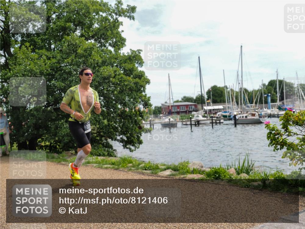 22.06.2025 - Viking Triathlon KatJ http://msf.ph/oto/8121406 22.06.2025 13:31:52 Laufen 220, 324 meine-sportfotos.de