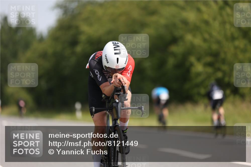 22.06.2025 - Viking Triathlon Yannick Fuchs http://msf.ph/oto/8121449 22.06.2025 11:48:37 Radfahren 78, 86, 93, 172, 190, 258, 289, 337, 367, 394, 427, 515, 652 meine-sportfotos.de
