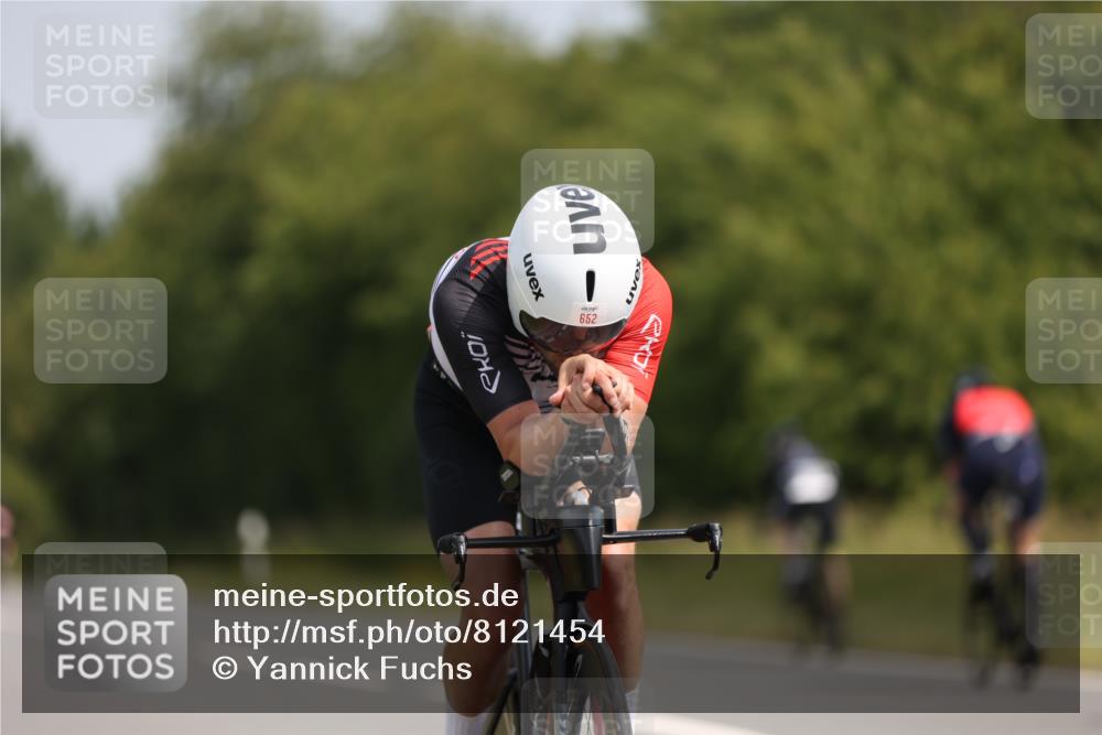 22.06.2025 - Viking Triathlon Yannick Fuchs http://msf.ph/oto/8121454 22.06.2025 11:48:37 Radfahren 78, 86, 93, 172, 190, 258, 289, 337, 367, 394, 427, 515, 652 meine-sportfotos.de