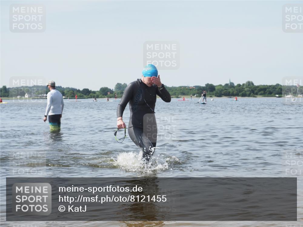 22.06.2025 - Viking Triathlon KatJ http://msf.ph/oto/8121455 22.06.2025 10:50:20 Schwimmen 431, 463 meine-sportfotos.de