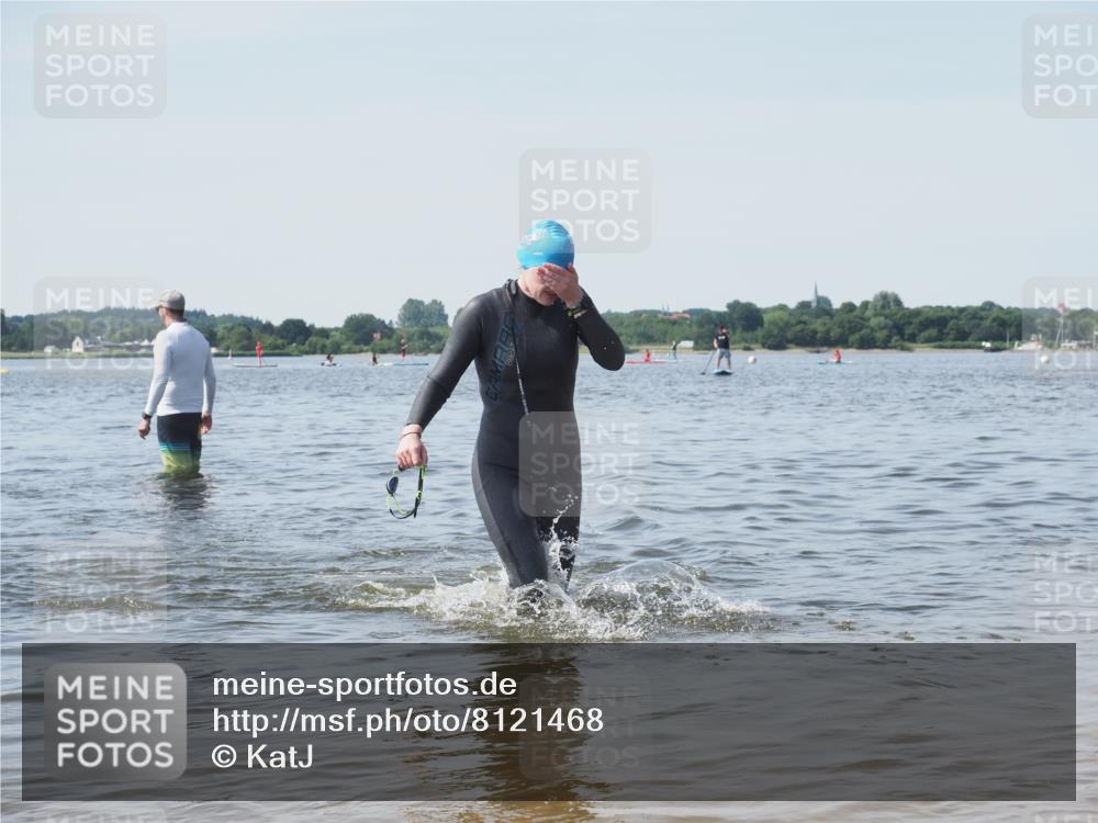 22.06.2025 - Viking Triathlon KatJ http://msf.ph/oto/8121468 22.06.2025 10:50:20 Schwimmen 431, 463 meine-sportfotos.de