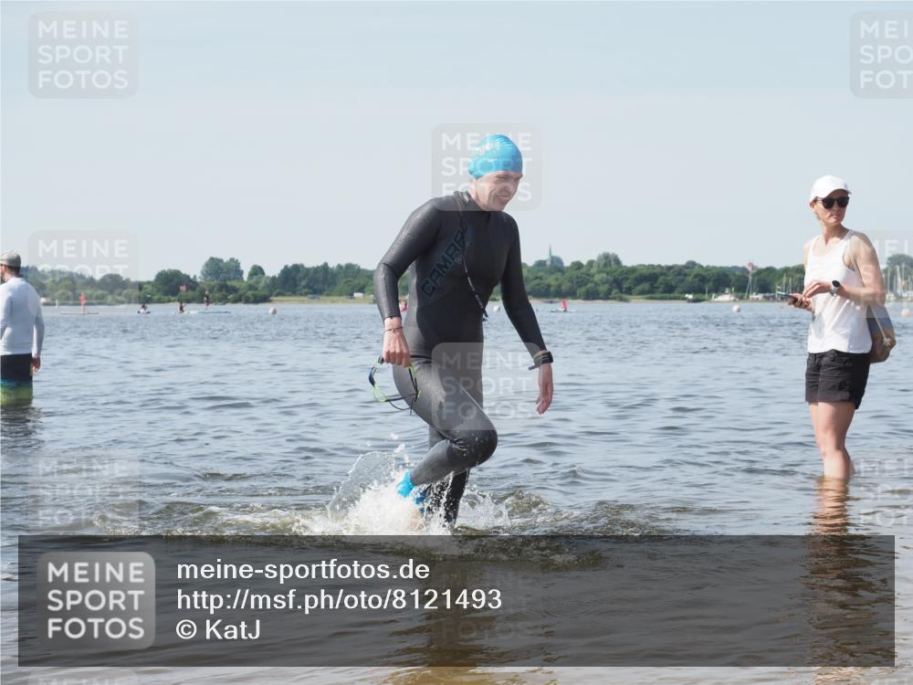 22.06.2025 - Viking Triathlon KatJ http://msf.ph/oto/8121493 22.06.2025 10:50:21 Schwimmen 431, 463 meine-sportfotos.de