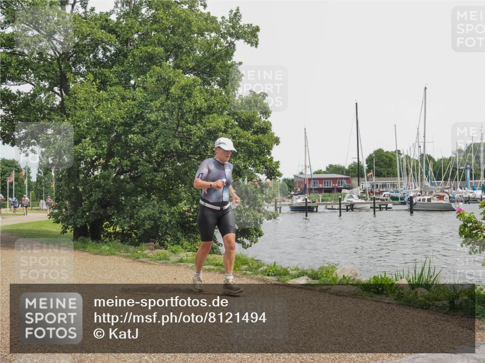 22.06.2025 - Viking Triathlon KatJ http://msf.ph/oto/8121494 22.06.2025 15:16:04 Laufen 454 meine-sportfotos.de