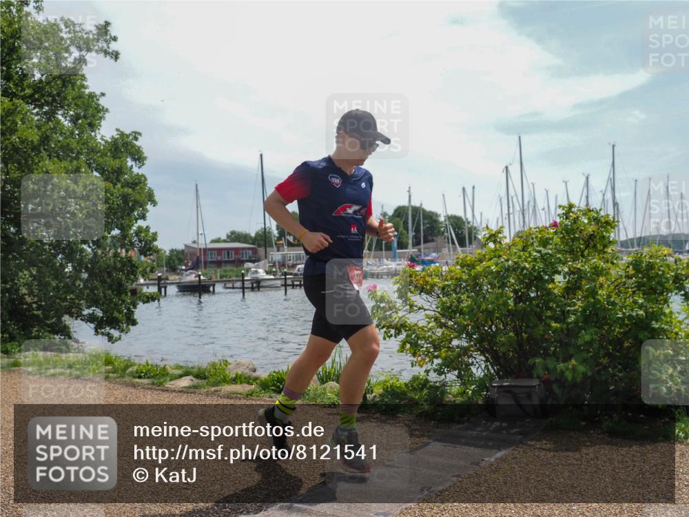 22.06.2025 - Viking Triathlon KatJ http://msf.ph/oto/8121541 22.06.2025 13:01:17 Laufen 631 meine-sportfotos.de