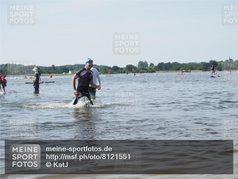 22.06.2025 - Viking Triathlon KatJ http://msf.ph/oto/8121551 22.06.2025 10:50:27 Schwimmen 24, 48, 202, 418, 463 meine-sportfotos.de