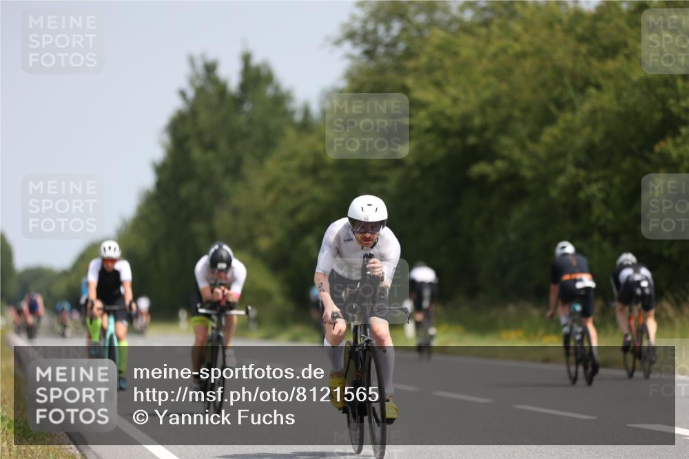 22.06.2025 - Viking Triathlon Yannick Fuchs http://msf.ph/oto/8121565 22.06.2025 11:48:40 Radfahren 86, 190, 258, 289, 337, 367, 394, 513, 515, 652 meine-sportfotos.de