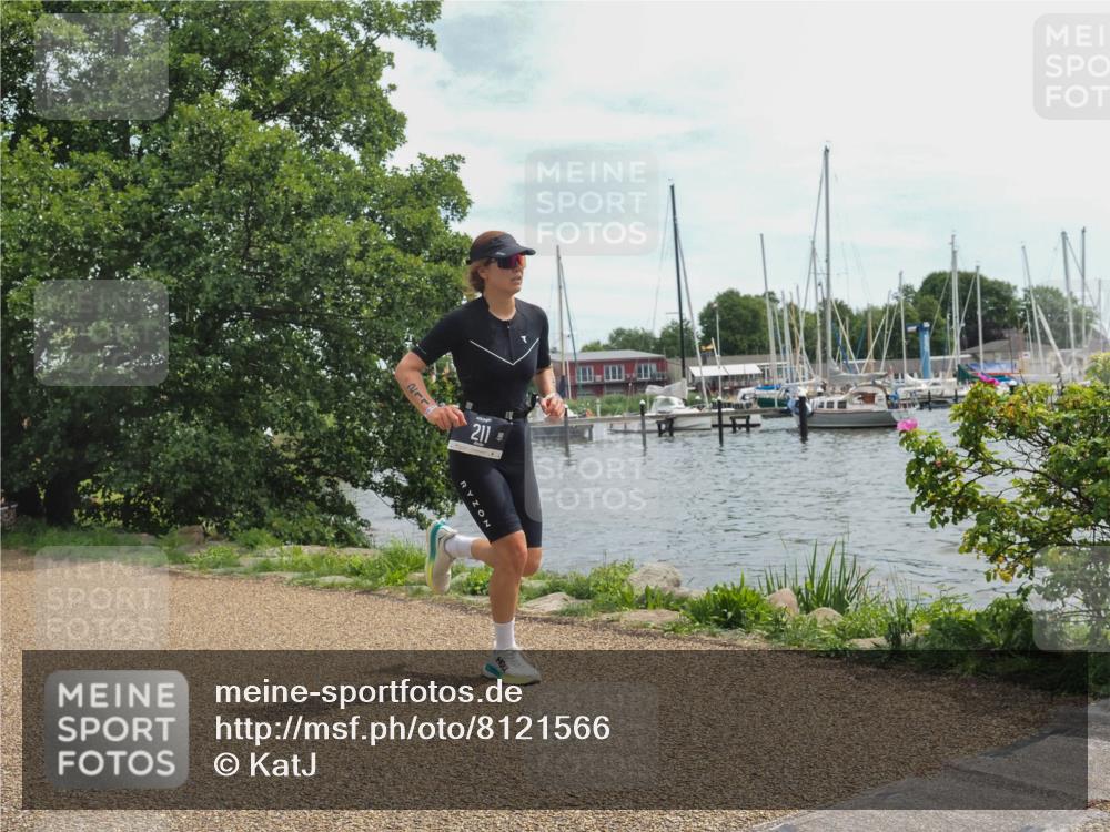 22.06.2025 - Viking Triathlon KatJ http://msf.ph/oto/8121566 22.06.2025 13:32:09 Laufen 211, 653 meine-sportfotos.de