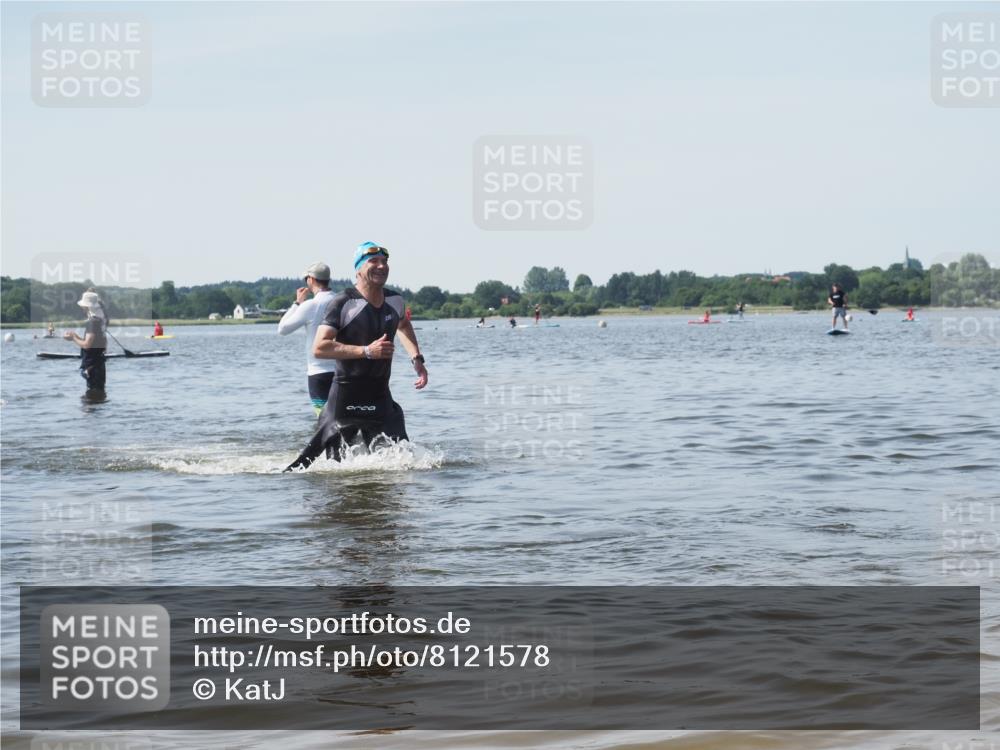 22.06.2025 - Viking Triathlon KatJ http://msf.ph/oto/8121578 22.06.2025 10:50:28 Schwimmen 24, 48, 202, 418, 463 meine-sportfotos.de
