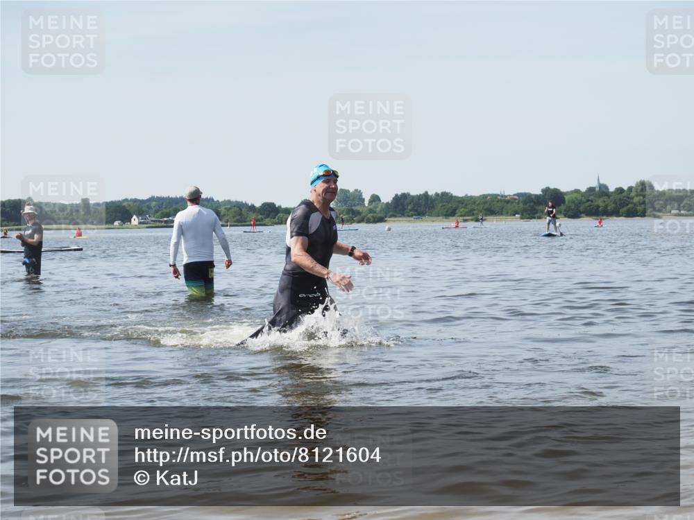 22.06.2025 - Viking Triathlon KatJ http://msf.ph/oto/8121604 22.06.2025 10:50:28 Schwimmen 24, 48, 202, 418, 463 meine-sportfotos.de