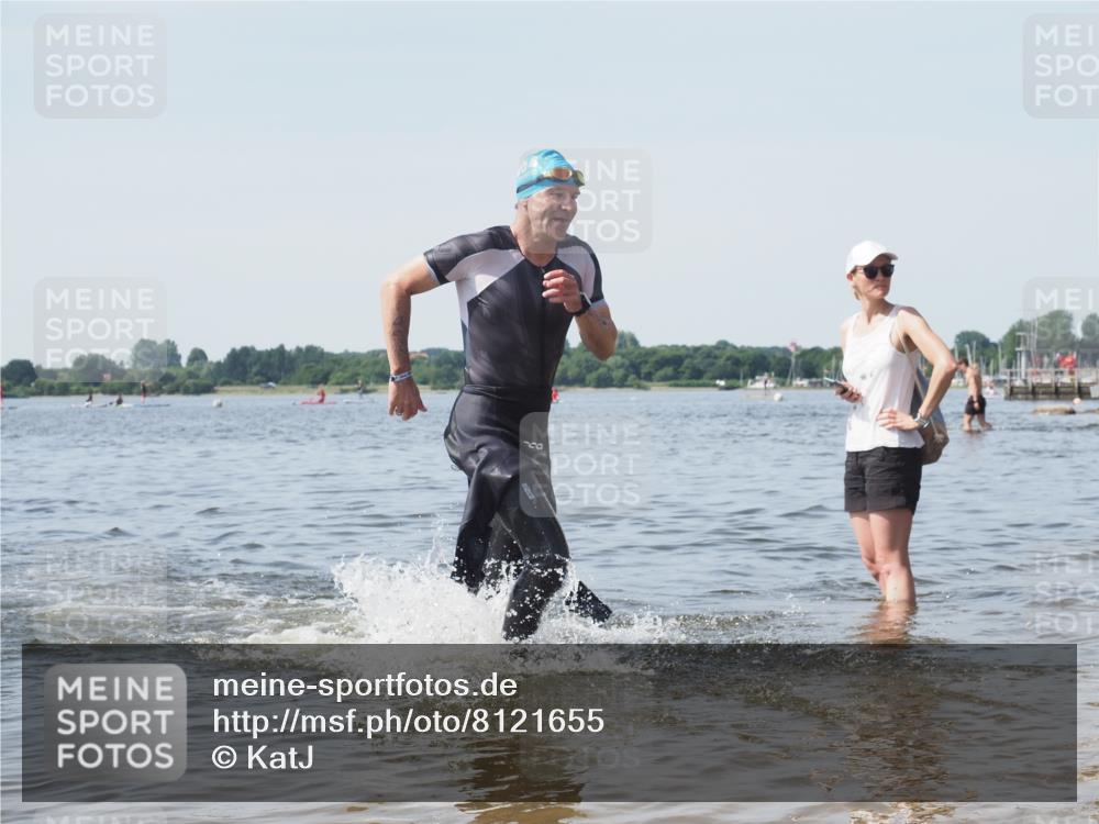 22.06.2025 - Viking Triathlon KatJ http://msf.ph/oto/8121655 22.06.2025 10:50:30 Schwimmen 24, 48, 202, 402, 418, 463, 533 meine-sportfotos.de