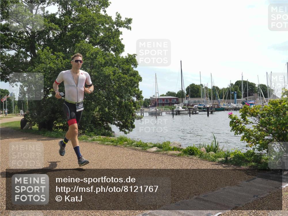 22.06.2025 - Viking Triathlon KatJ http://msf.ph/oto/8121767 22.06.2025 13:02:29 Laufen 294 meine-sportfotos.de