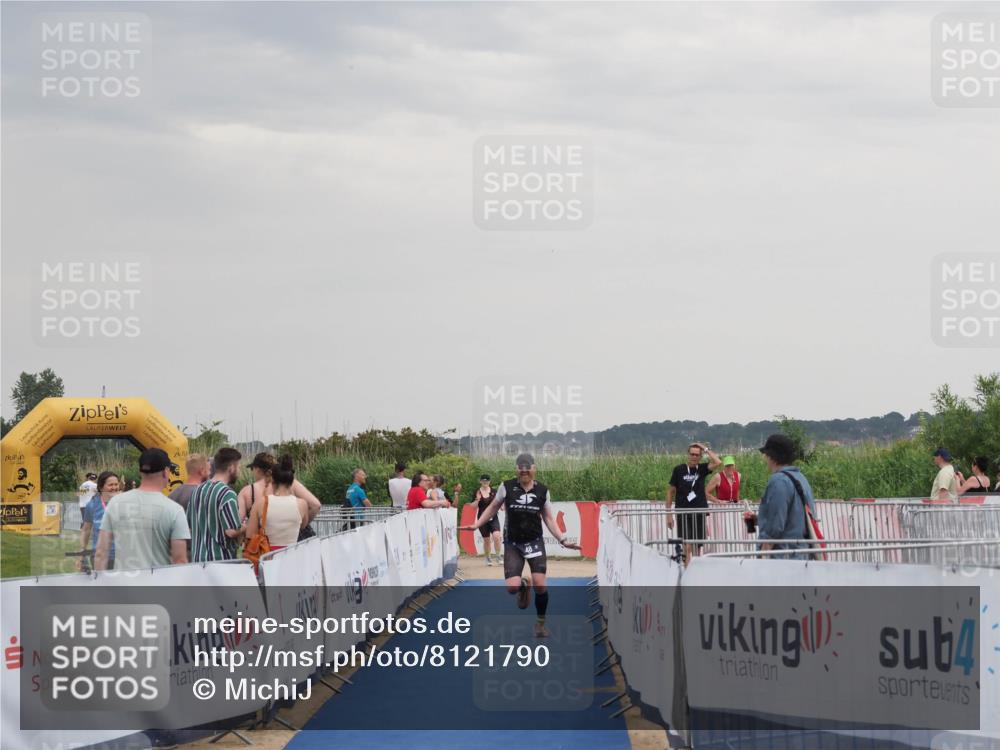 22.06.2025 - Viking Triathlon MichiJ http://msf.ph/oto/8121790 22.06.2025 16:36:44 Ziel 48 meine-sportfotos.de