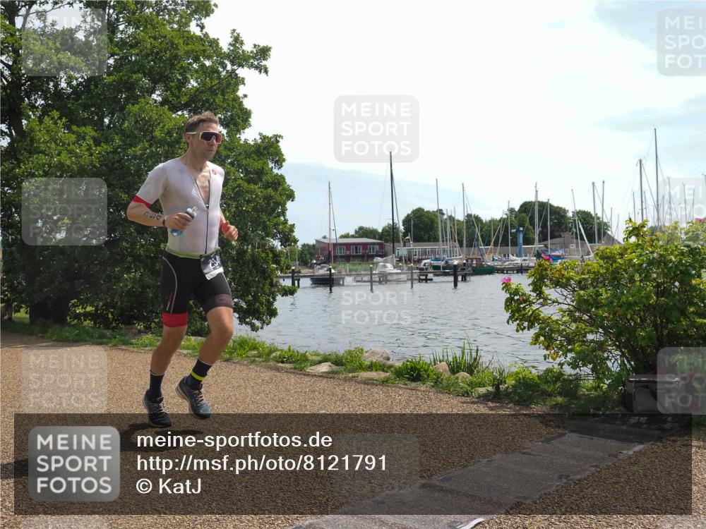 22.06.2025 - Viking Triathlon KatJ http://msf.ph/oto/8121791 22.06.2025 13:02:29 Laufen 294 meine-sportfotos.de