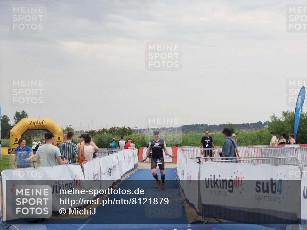 22.06.2025 - Viking Triathlon MichiJ http://msf.ph/oto/8121879 22.06.2025 16:36:45 Ziel 48, 240 meine-sportfotos.de