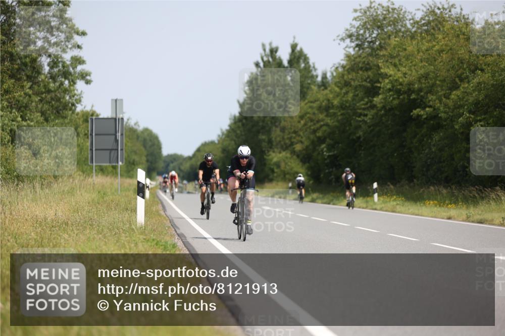 22.06.2025 - Viking Triathlon Yannick Fuchs http://msf.ph/oto/8121913 22.06.2025 11:48:57 Radfahren 201, 210, 253, 269, 281, 363, 454, 490, 542 meine-sportfotos.de