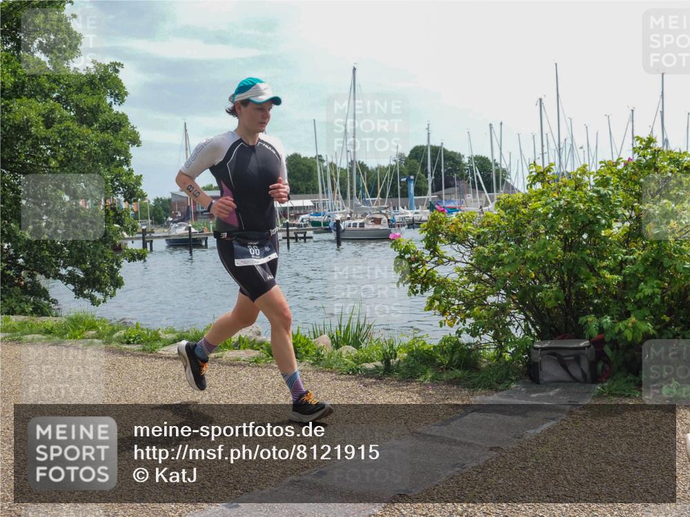 22.06.2025 - Viking Triathlon KatJ http://msf.ph/oto/8121915 22.06.2025 13:32:58 Laufen 86, 184, 530 meine-sportfotos.de