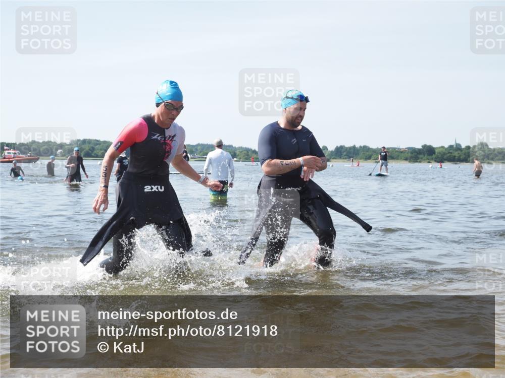22.06.2025 - Viking Triathlon KatJ http://msf.ph/oto/8121918 22.06.2025 10:50:46 Schwimmen 48, 402, 533 meine-sportfotos.de