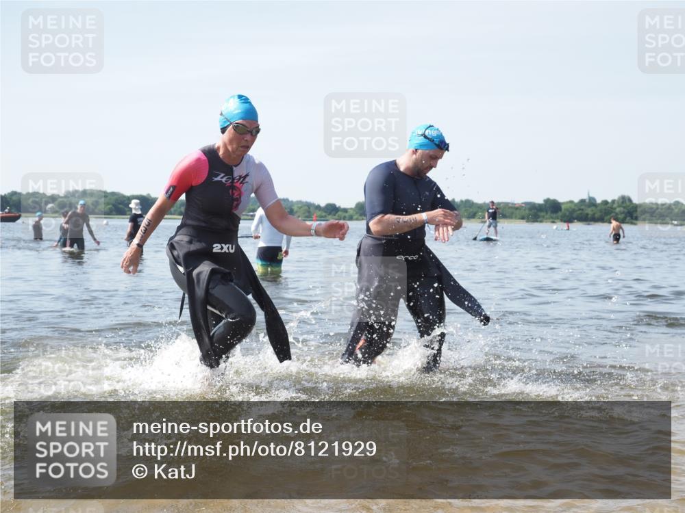 22.06.2025 - Viking Triathlon KatJ http://msf.ph/oto/8121929 22.06.2025 10:50:46 Schwimmen 48, 402, 533 meine-sportfotos.de