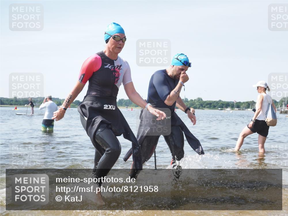 22.06.2025 - Viking Triathlon KatJ http://msf.ph/oto/8121958 22.06.2025 10:50:47 Schwimmen 48, 402, 523, 533, 543 meine-sportfotos.de