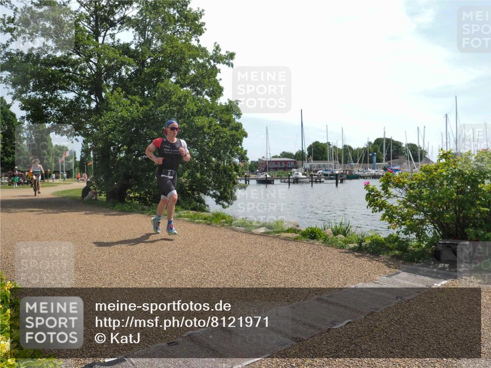 22.06.2025 - Viking Triathlon KatJ http://msf.ph/oto/8121971 22.06.2025 13:02:48 Laufen 8 meine-sportfotos.de