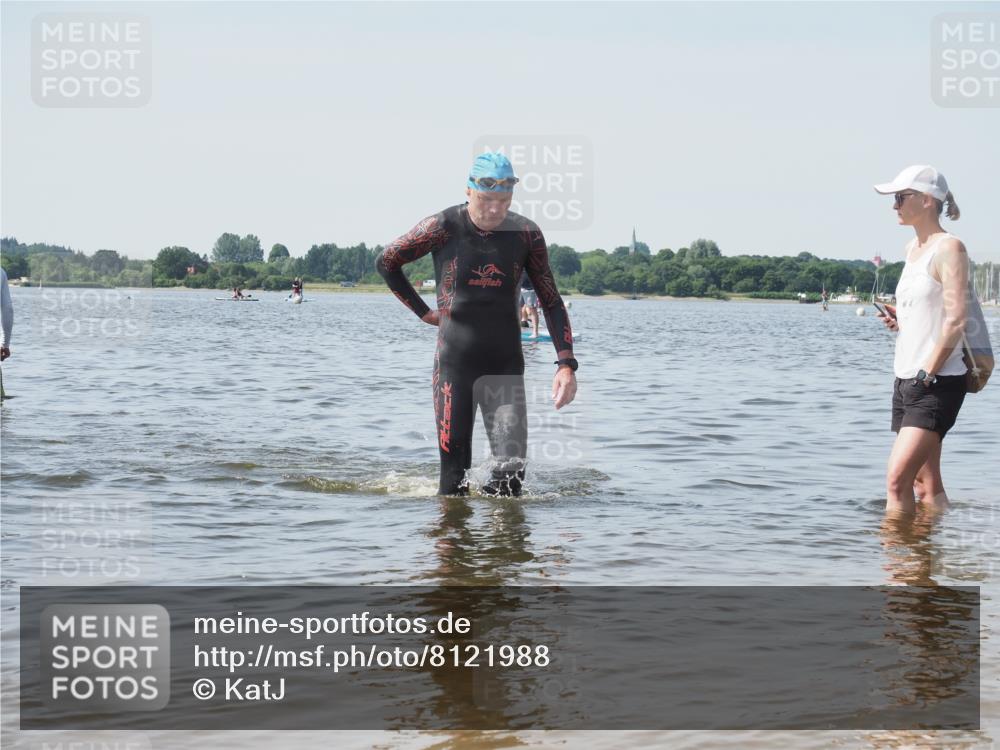22.06.2025 - Viking Triathlon KatJ http://msf.ph/oto/8121988 22.06.2025 10:51:02 Schwimmen 308, 436, 484, 523, 543 meine-sportfotos.de
