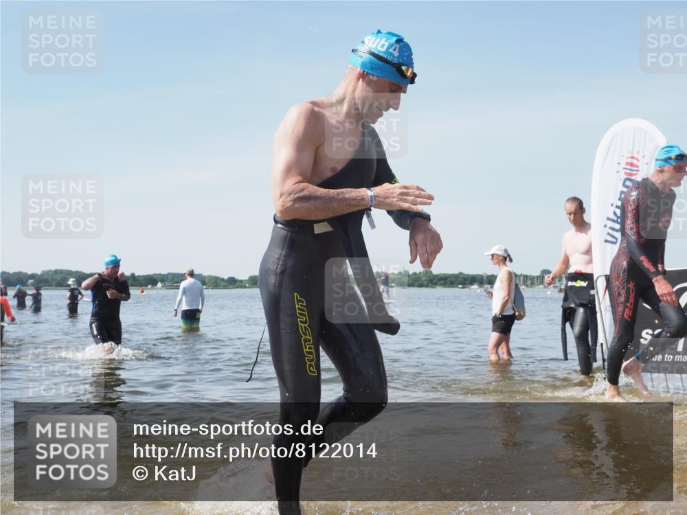 22.06.2025 - Viking Triathlon KatJ http://msf.ph/oto/8122014 22.06.2025 10:51:06 Schwimmen 308, 436, 484, 523, 543 meine-sportfotos.de
