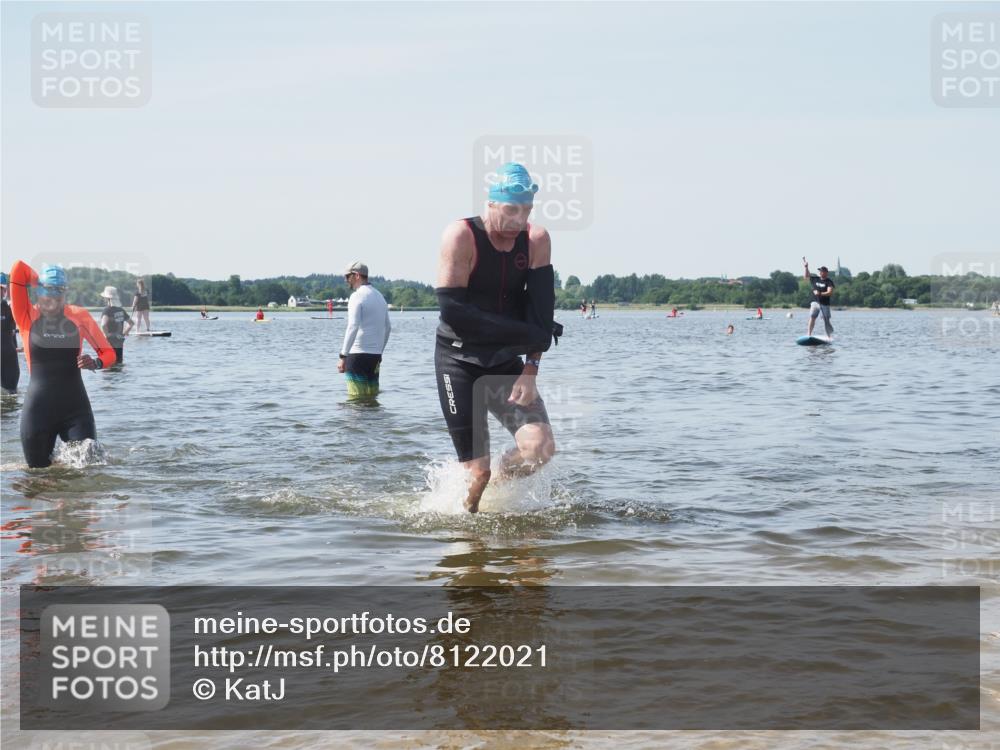 22.06.2025 - Viking Triathlon KatJ http://msf.ph/oto/8122021 22.06.2025 10:51:09 Schwimmen 308, 436, 484 meine-sportfotos.de