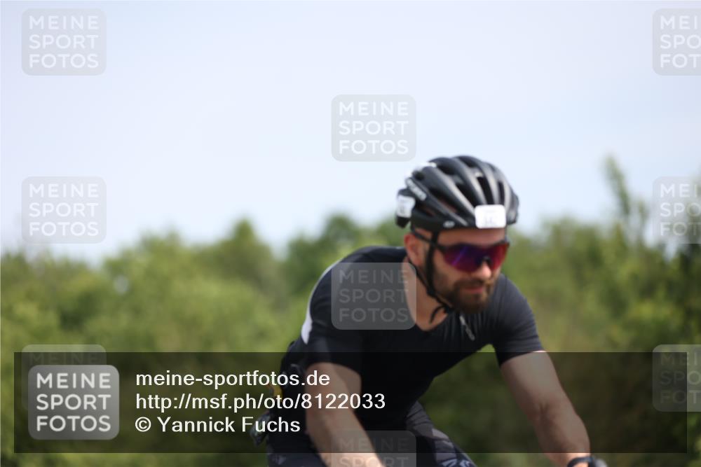 22.06.2025 - Viking Triathlon Yannick Fuchs http://msf.ph/oto/8122033 22.06.2025 11:49:03 Radfahren 201, 210, 281, 353, 454, 542 meine-sportfotos.de