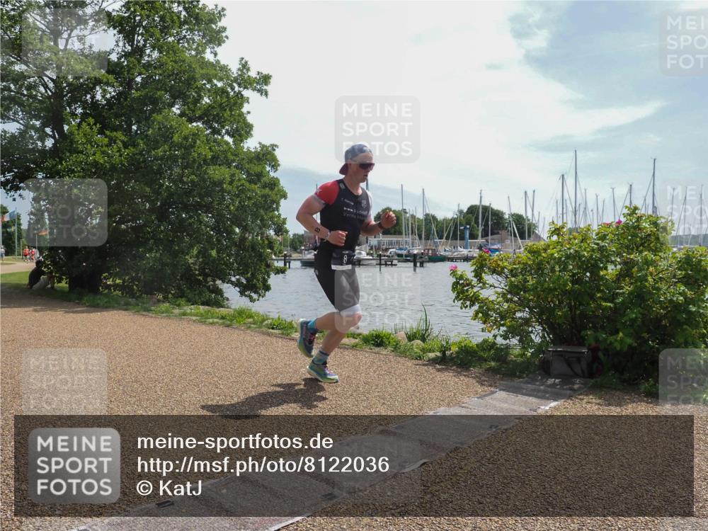22.06.2025 - Viking Triathlon KatJ http://msf.ph/oto/8122036 22.06.2025 13:02:49 Laufen 8 meine-sportfotos.de