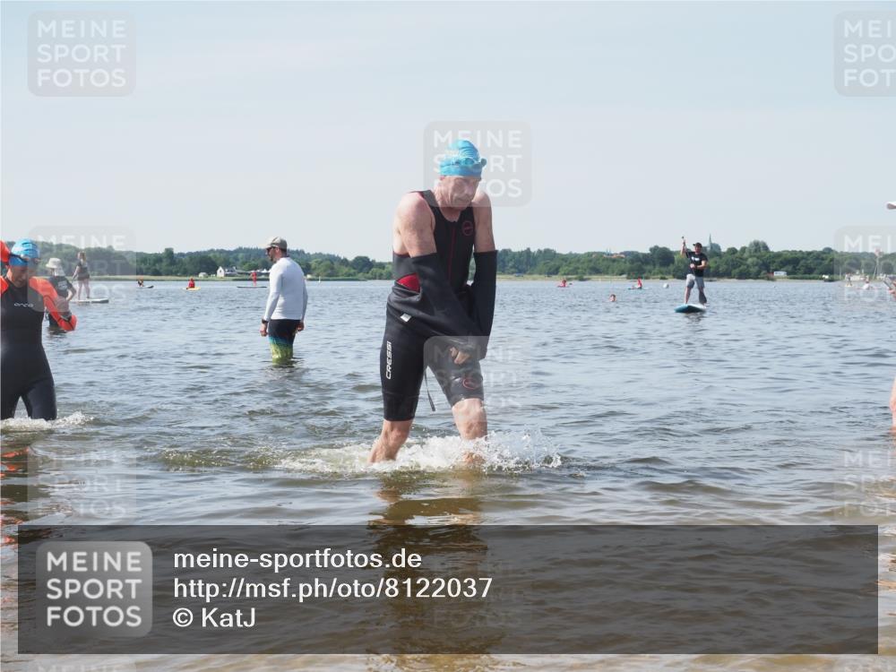 22.06.2025 - Viking Triathlon KatJ http://msf.ph/oto/8122037 22.06.2025 10:51:09 Schwimmen 308, 436, 484 meine-sportfotos.de
