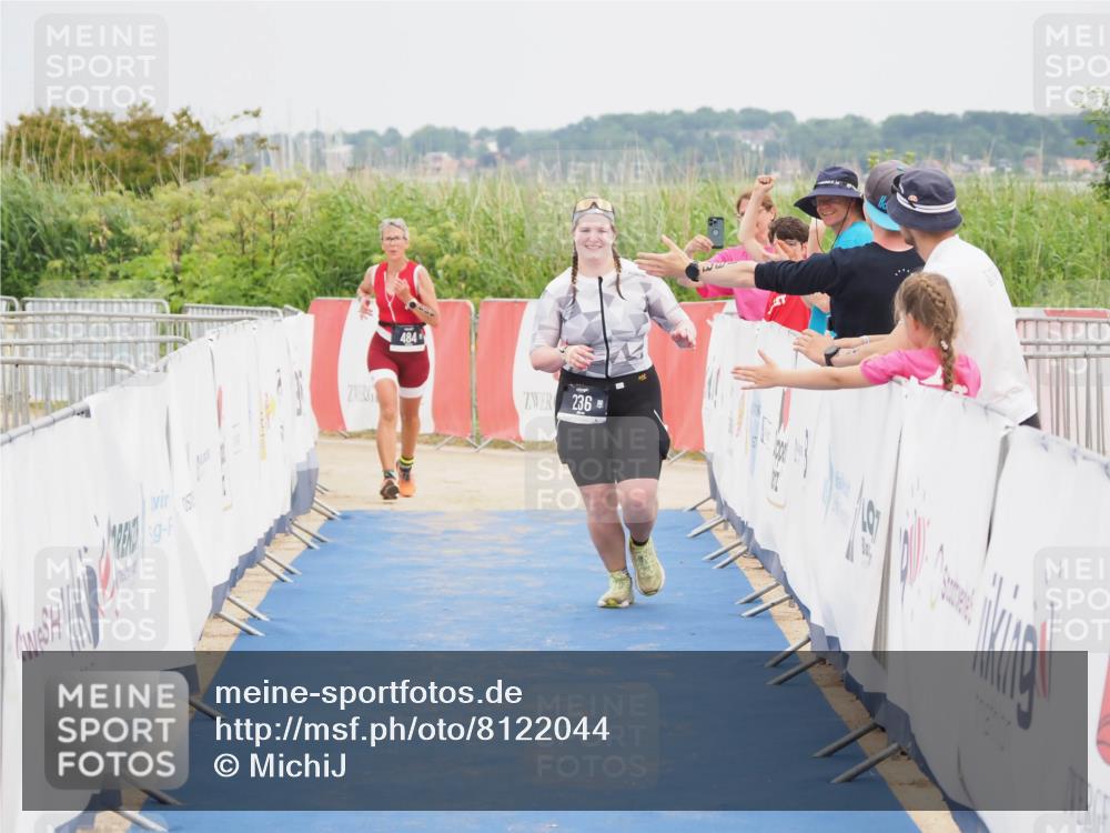 22.06.2025 - Viking Triathlon MichiJ http://msf.ph/oto/8122044 22.06.2025 17:07:16 Ziel 236 meine-sportfotos.de