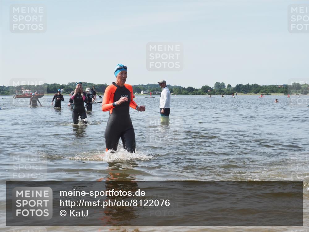 22.06.2025 - Viking Triathlon KatJ http://msf.ph/oto/8122076 22.06.2025 10:51:11 Schwimmen 308, 436, 484 meine-sportfotos.de