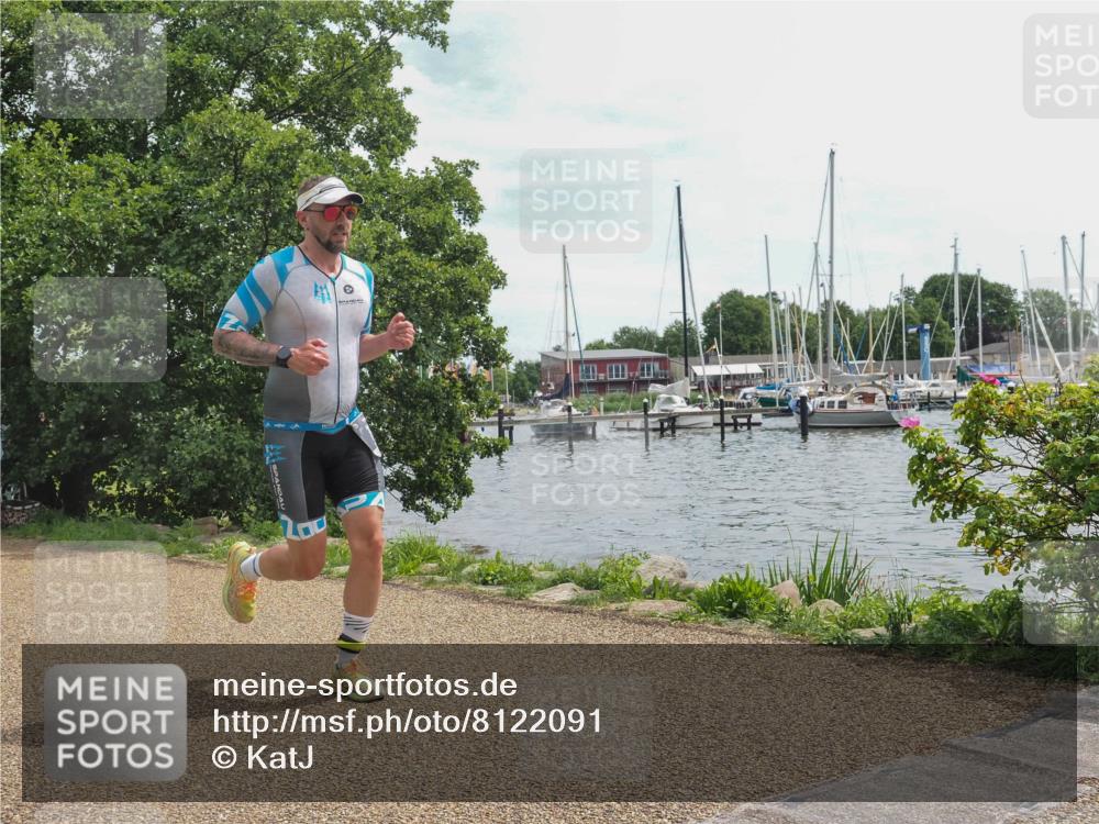 22.06.2025 - Viking Triathlon KatJ http://msf.ph/oto/8122091 22.06.2025 13:33:16 Laufen 361 meine-sportfotos.de