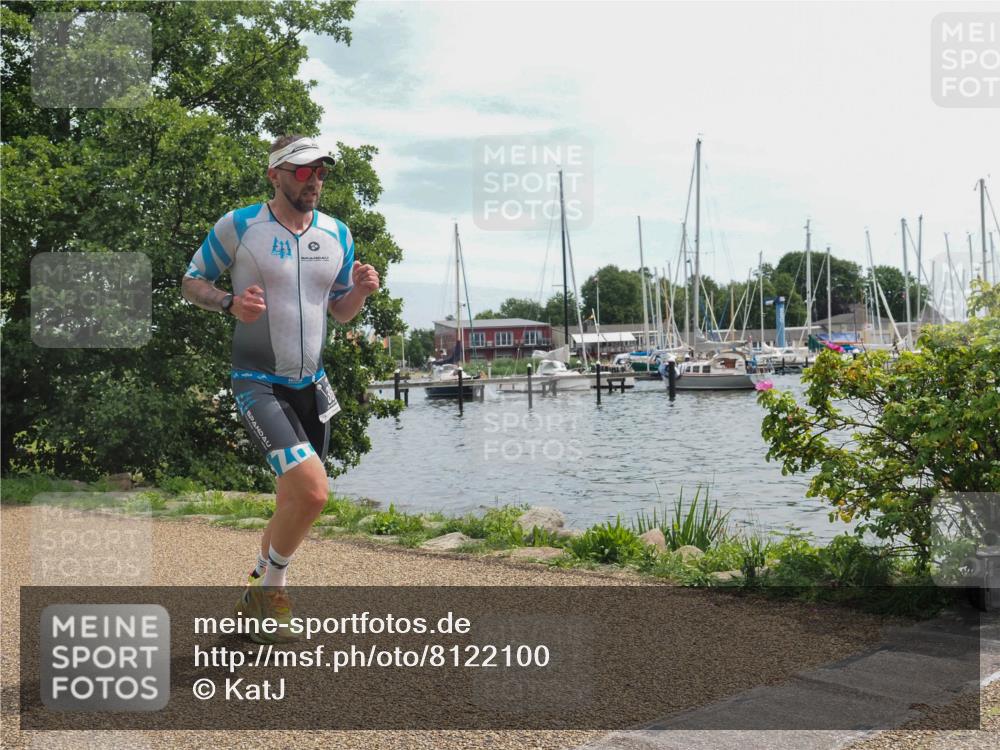 22.06.2025 - Viking Triathlon KatJ http://msf.ph/oto/8122100 22.06.2025 13:33:16 Laufen 361 meine-sportfotos.de