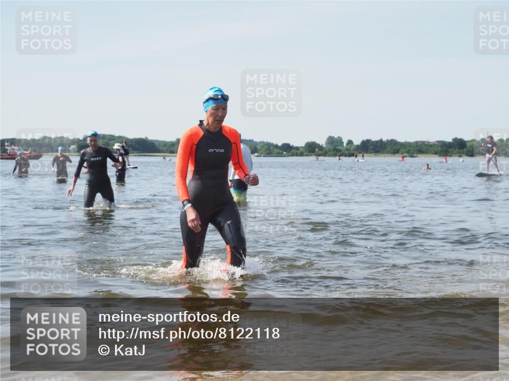 22.06.2025 - Viking Triathlon KatJ http://msf.ph/oto/8122118 22.06.2025 10:51:12 Schwimmen 308, 436, 477, 484 meine-sportfotos.de
