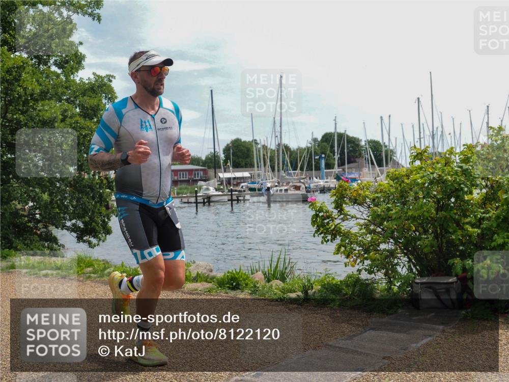 22.06.2025 - Viking Triathlon KatJ http://msf.ph/oto/8122120 22.06.2025 13:33:16 Laufen 361 meine-sportfotos.de