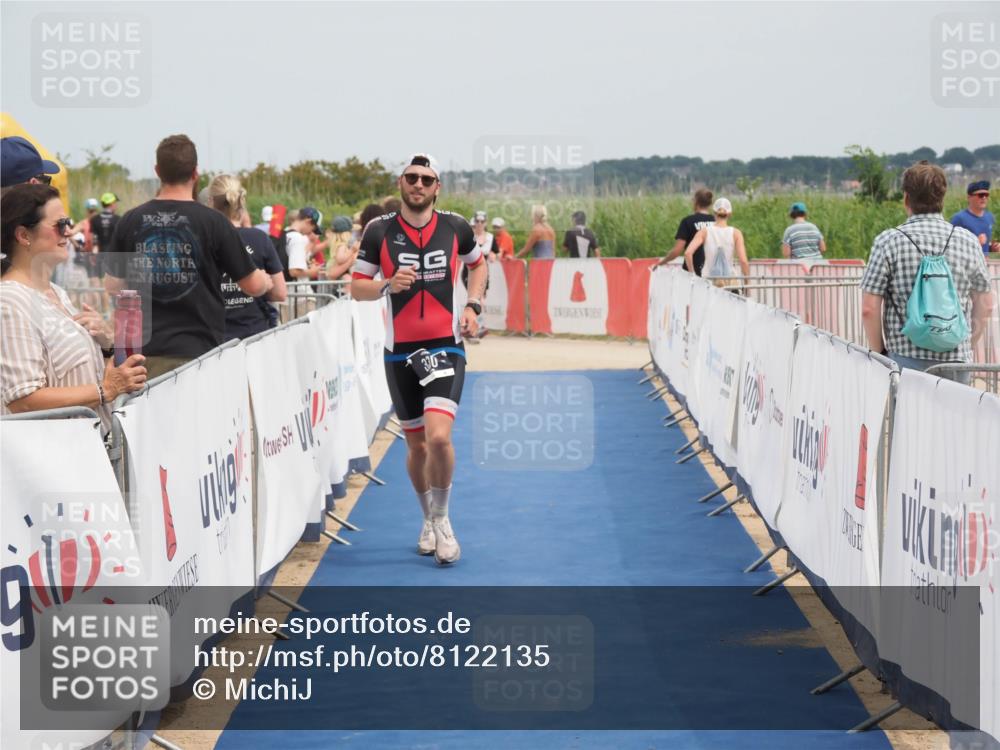 22.06.2025 - Viking Triathlon MichiJ http://msf.ph/oto/8122135 22.06.2025 15:13:32 Ziel 330 meine-sportfotos.de