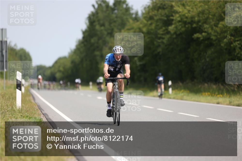 22.06.2025 - Viking Triathlon Yannick Fuchs http://msf.ph/oto/8122174 22.06.2025 11:49:16 Radfahren 405, 433, 477, 634 meine-sportfotos.de