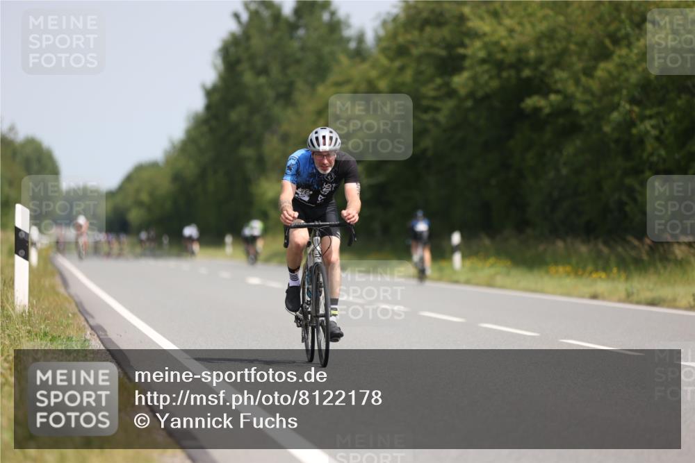 22.06.2025 - Viking Triathlon Yannick Fuchs http://msf.ph/oto/8122178 22.06.2025 11:49:16 Radfahren 405, 433, 477, 634 meine-sportfotos.de