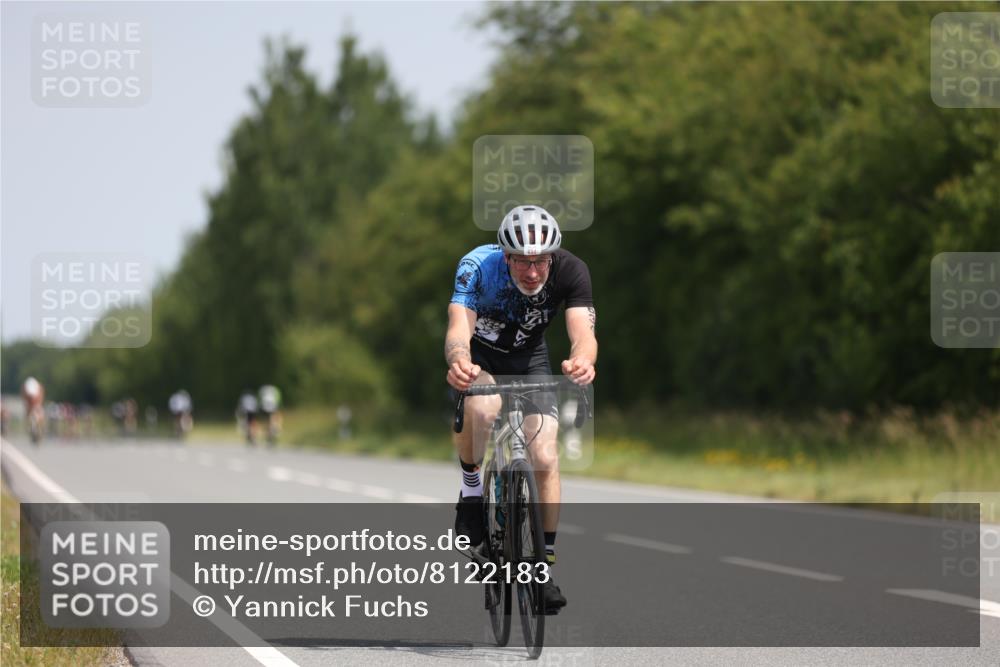 22.06.2025 - Viking Triathlon Yannick Fuchs http://msf.ph/oto/8122183 22.06.2025 11:49:17 Radfahren 405, 433, 477, 634 meine-sportfotos.de