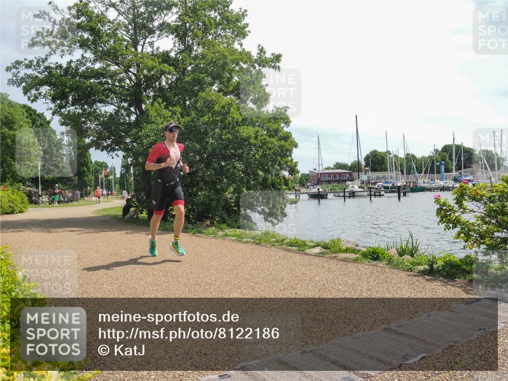 22.06.2025 - Viking Triathlon KatJ http://msf.ph/oto/8122186 22.06.2025 13:02:55 Laufen 429 meine-sportfotos.de