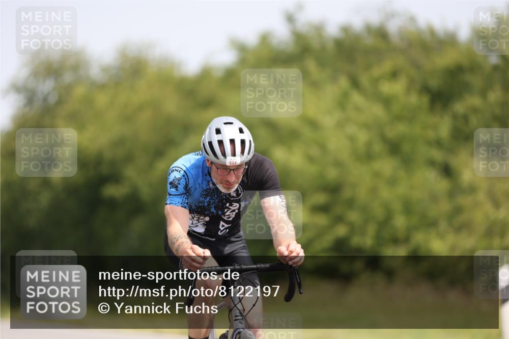 22.06.2025 - Viking Triathlon Yannick Fuchs http://msf.ph/oto/8122197 22.06.2025 11:49:18 Radfahren 405, 433, 477, 634 meine-sportfotos.de