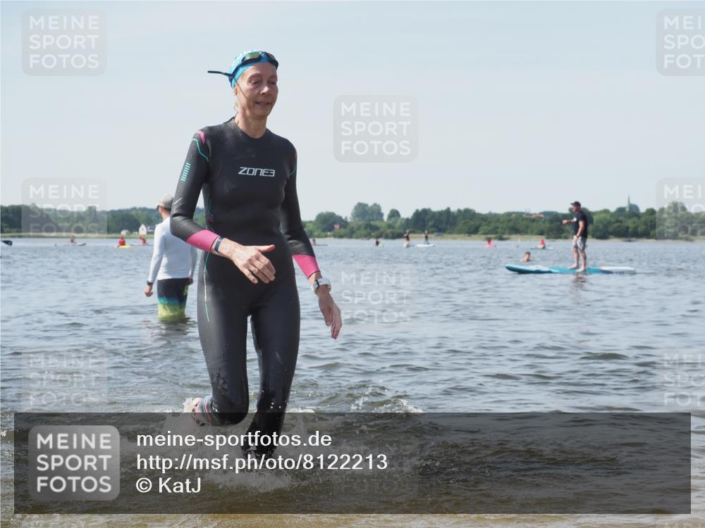 22.06.2025 - Viking Triathlon KatJ http://msf.ph/oto/8122213 22.06.2025 10:51:19 Schwimmen 436, 477 meine-sportfotos.de