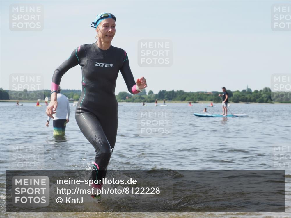 22.06.2025 - Viking Triathlon KatJ http://msf.ph/oto/8122228 22.06.2025 10:51:19 Schwimmen 436, 477 meine-sportfotos.de