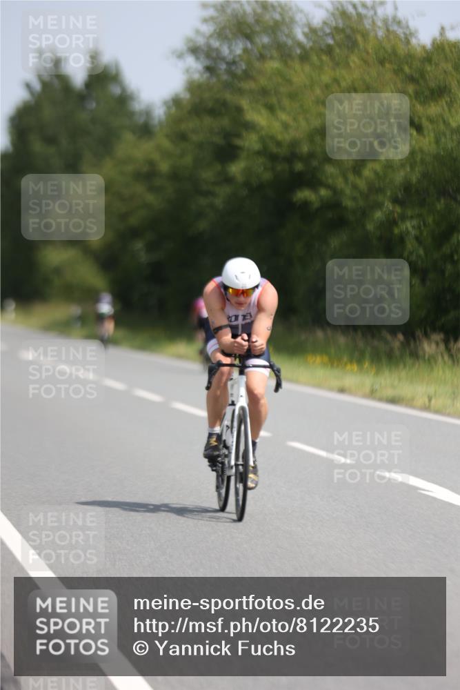 22.06.2025 - Viking Triathlon Yannick Fuchs http://msf.ph/oto/8122235 22.06.2025 11:49:29 Radfahren 22, 420, 487, 488 meine-sportfotos.de