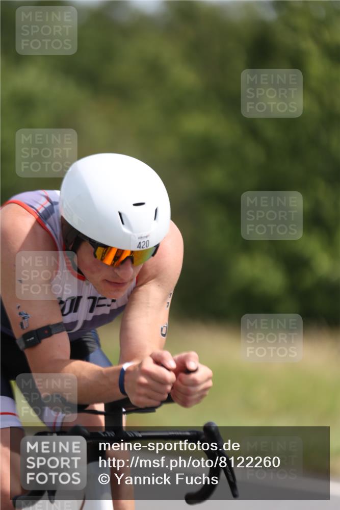22.06.2025 - Viking Triathlon Yannick Fuchs http://msf.ph/oto/8122260 22.06.2025 11:49:30 Radfahren 22, 420, 487, 488 meine-sportfotos.de