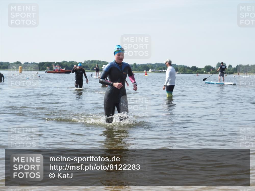 22.06.2025 - Viking Triathlon KatJ http://msf.ph/oto/8122283 22.06.2025 10:51:29 Schwimmen 292, 422, 477 meine-sportfotos.de